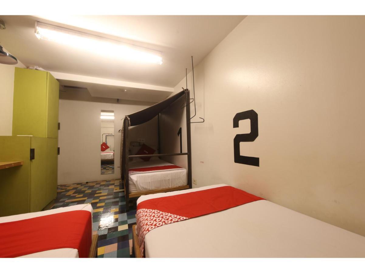 Oyo 866 Junction Hostels Manila Zewnętrze zdjęcie