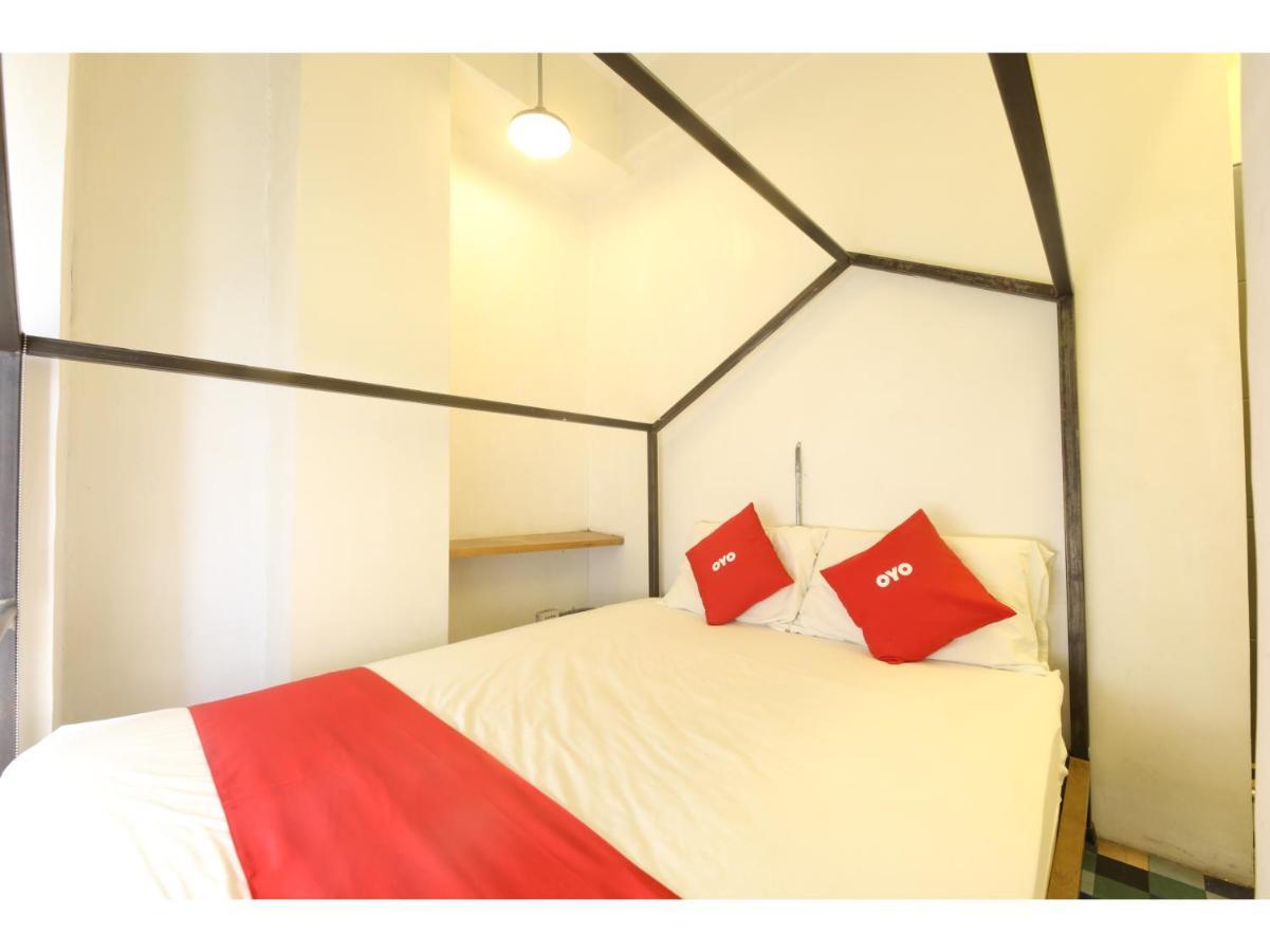 Oyo 866 Junction Hostels Manila Zewnętrze zdjęcie